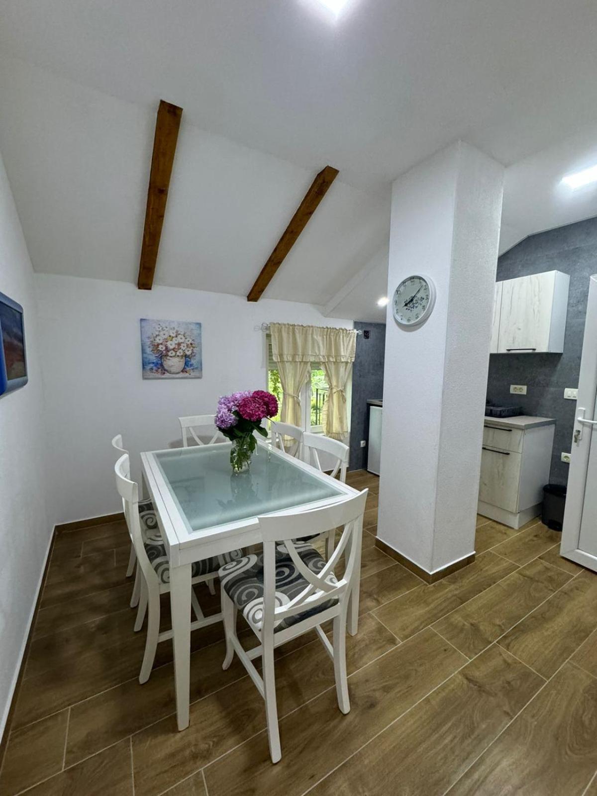 Villagio Virpazar Eksteriør billede